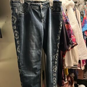 Twenty one black by rue 21 size 13/14r blue jeans